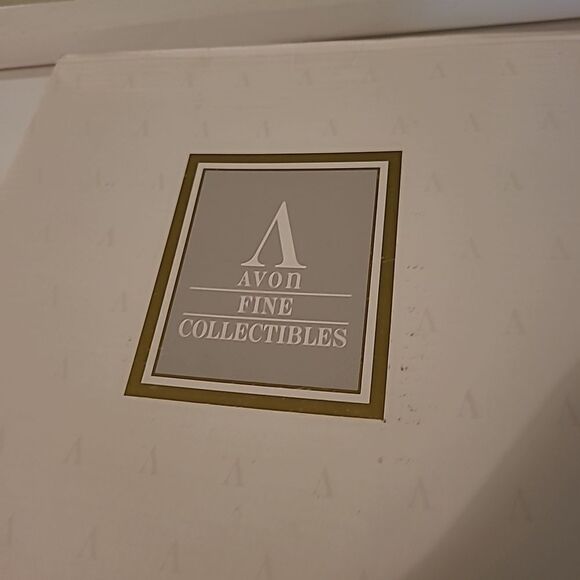 1994 Avon Fine Collectibles - Picture 3 of 5